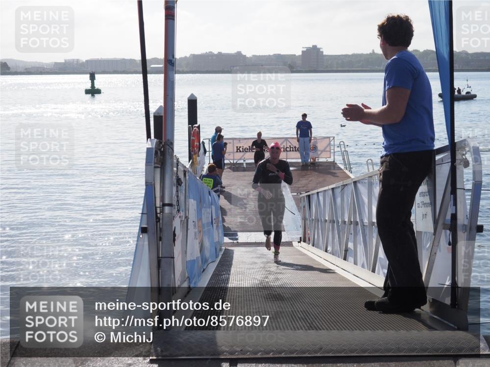 17.08.2025 - KN Förde Triathlon 2025 MichiJ http://msf.ph/oto/8576897 17.08.2025 09:12:46 Schwimmen 136, 136, 142 meine-sportfotos.de