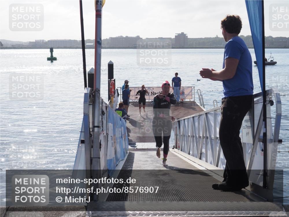 17.08.2025 - KN Förde Triathlon 2025 MichiJ http://msf.ph/oto/8576907 17.08.2025 09:12:47 Schwimmen 136, 136, 142 meine-sportfotos.de