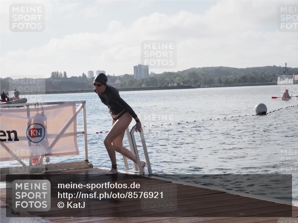 17.08.2025 - KN Förde Triathlon 2025 KatJ http://msf.ph/oto/8576921 17.08.2025 09:15:38 Schwimmen 131, 131, 141, 149 meine-sportfotos.de