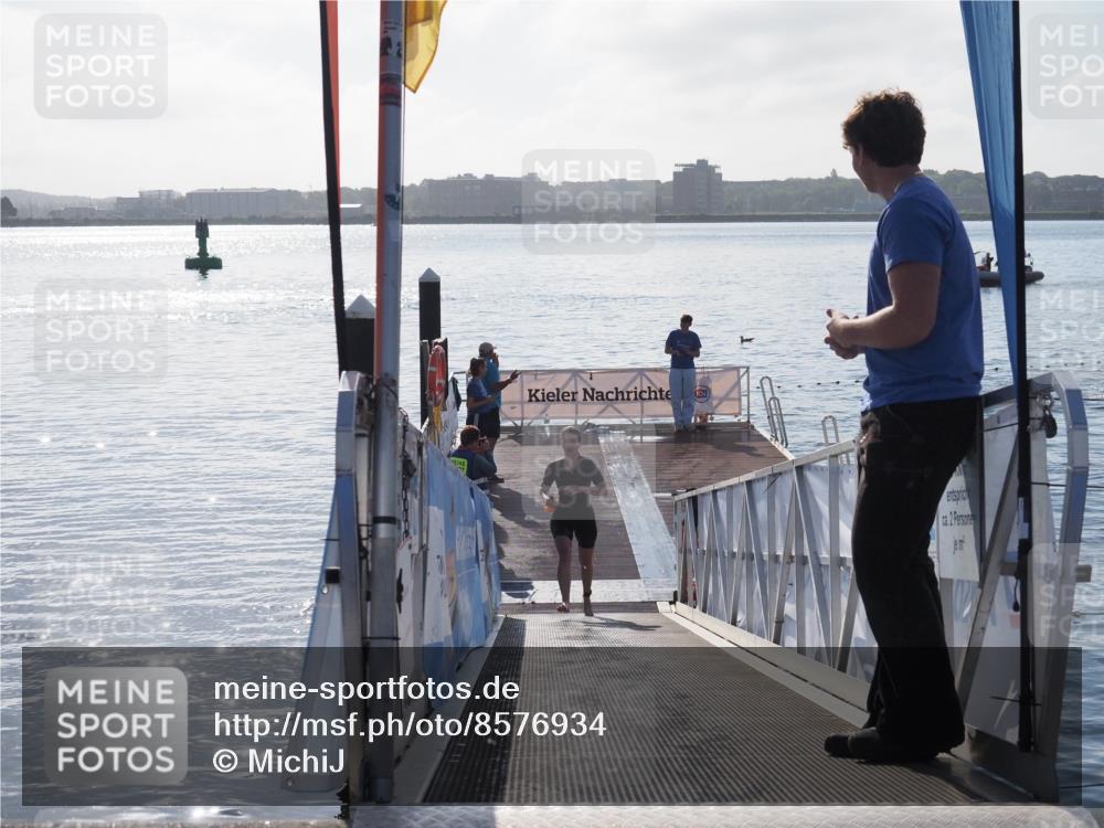 17.08.2025 - KN Förde Triathlon 2025 MichiJ http://msf.ph/oto/8576934 17.08.2025 09:12:50 Schwimmen 136, 142, 136, 142 meine-sportfotos.de