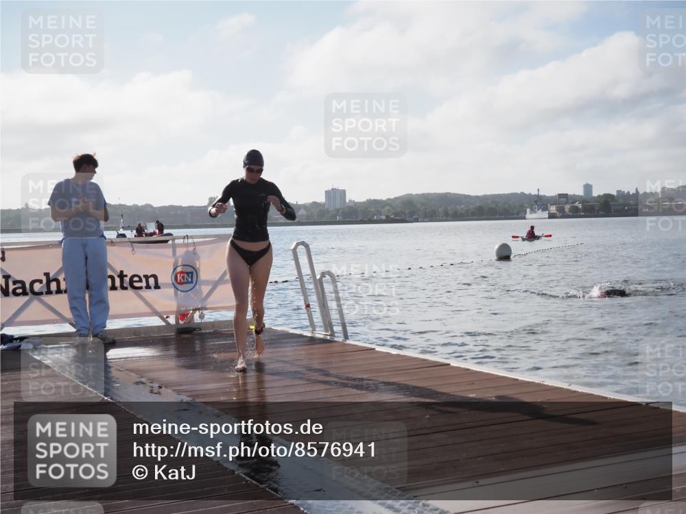 17.08.2025 - KN Förde Triathlon 2025 KatJ http://msf.ph/oto/8576941 17.08.2025 09:15:39 Schwimmen 131, 131, 141 meine-sportfotos.de