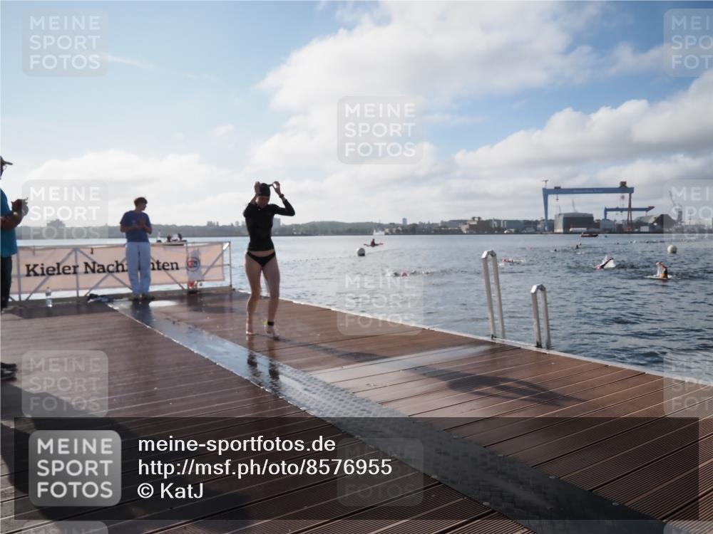 17.08.2025 - KN Förde Triathlon 2025 KatJ http://msf.ph/oto/8576955 17.08.2025 09:15:40 Schwimmen 131, 131, 141 meine-sportfotos.de