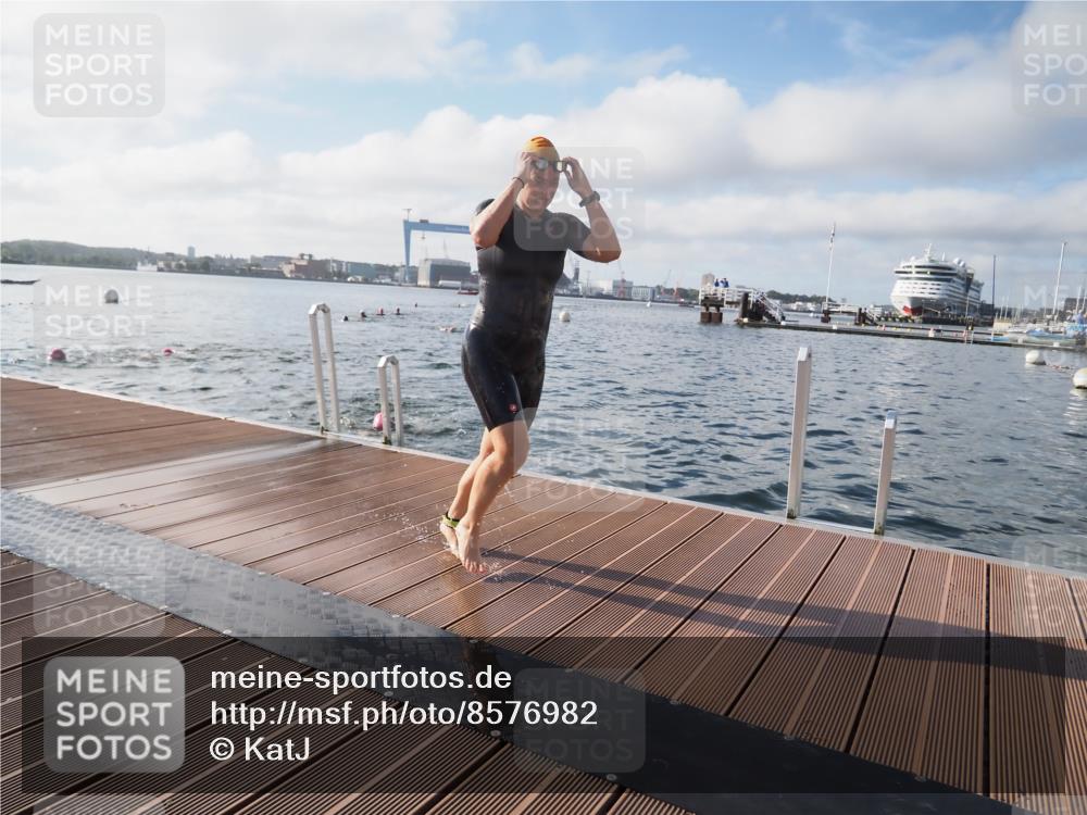 17.08.2025 - KN Förde Triathlon 2025 KatJ http://msf.ph/oto/8576982 17.08.2025 09:15:58 Schwimmen 137, 162, 168, 137, 162, 168 meine-sportfotos.de