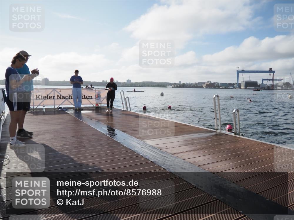 17.08.2025 - KN Förde Triathlon 2025 KatJ http://msf.ph/oto/8576988 17.08.2025 09:15:59 Schwimmen 137, 162, 168, 137, 162, 168 meine-sportfotos.de