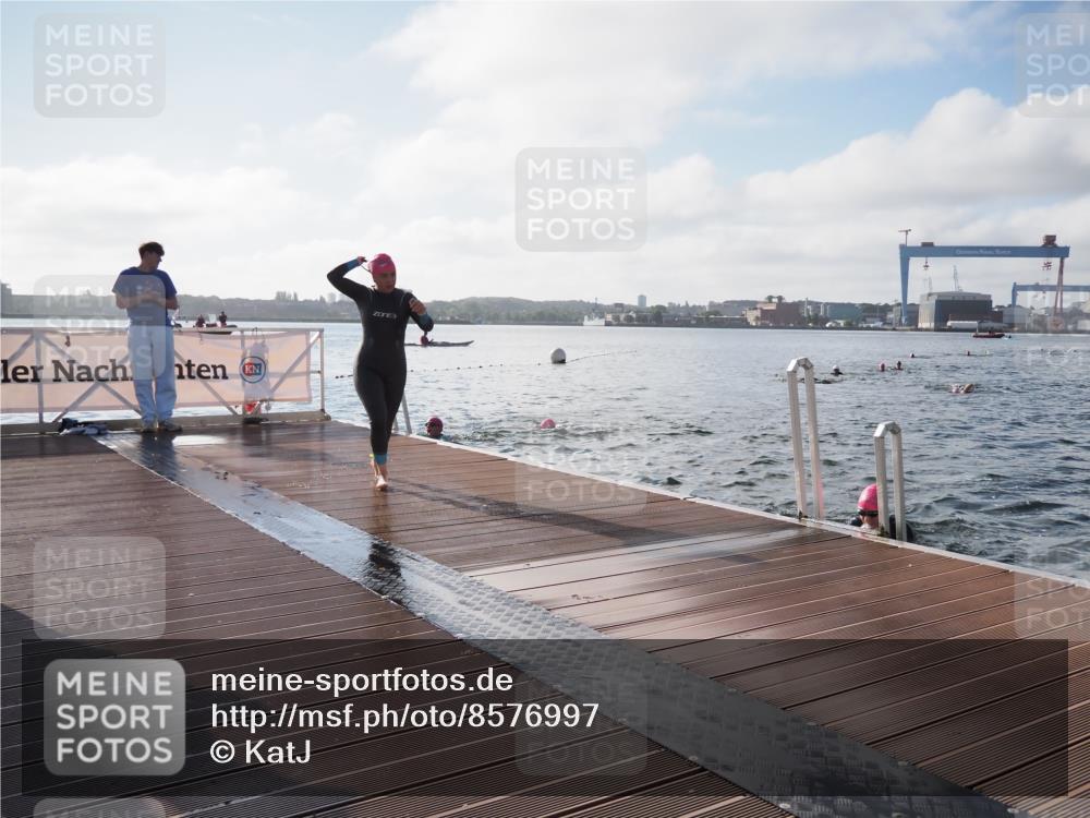17.08.2025 - KN Förde Triathlon 2025 KatJ http://msf.ph/oto/8576997 17.08.2025 09:16:01 Schwimmen 137, 156, 162, 168, 137, 162, 168 meine-sportfotos.de