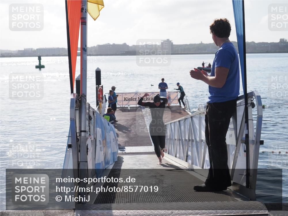 17.08.2025 - KN Förde Triathlon 2025 MichiJ http://msf.ph/oto/8577019 17.08.2025 09:13:10 Schwimmen 126, 122, 126, 130 meine-sportfotos.de