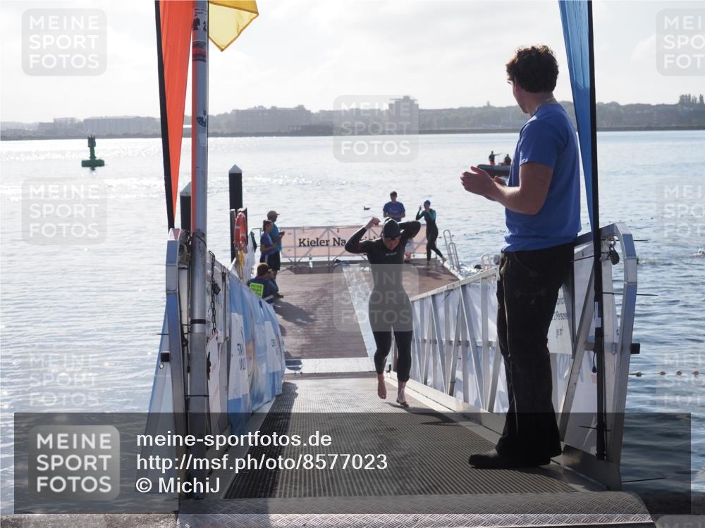17.08.2025 - KN Förde Triathlon 2025 MichiJ http://msf.ph/oto/8577023 17.08.2025 09:13:10 Schwimmen 126, 122, 126, 130 meine-sportfotos.de
