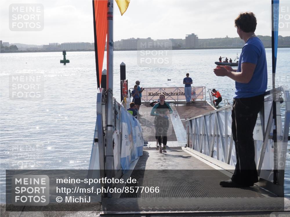 17.08.2025 - KN Förde Triathlon 2025 MichiJ http://msf.ph/oto/8577066 17.08.2025 09:13:16 Schwimmen 122, 126, 122, 130, 135, 198 meine-sportfotos.de