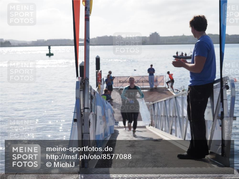 17.08.2025 - KN Förde Triathlon 2025 MichiJ http://msf.ph/oto/8577088 17.08.2025 09:13:17 Schwimmen 122, 126, 130, 122, 130, 135, 198 meine-sportfotos.de