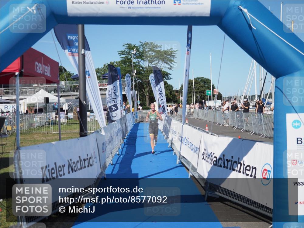 17.08.2025 - KN Förde Triathlon 2025 MichiJ http://msf.ph/oto/8577092 17.08.2025 16:02:35 Laufen 33 meine-sportfotos.de