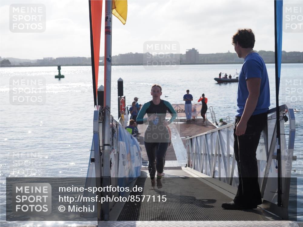 17.08.2025 - KN Förde Triathlon 2025 MichiJ http://msf.ph/oto/8577115 17.08.2025 09:13:18 Schwimmen 122, 126, 130, 122, 130, 135, 198 meine-sportfotos.de