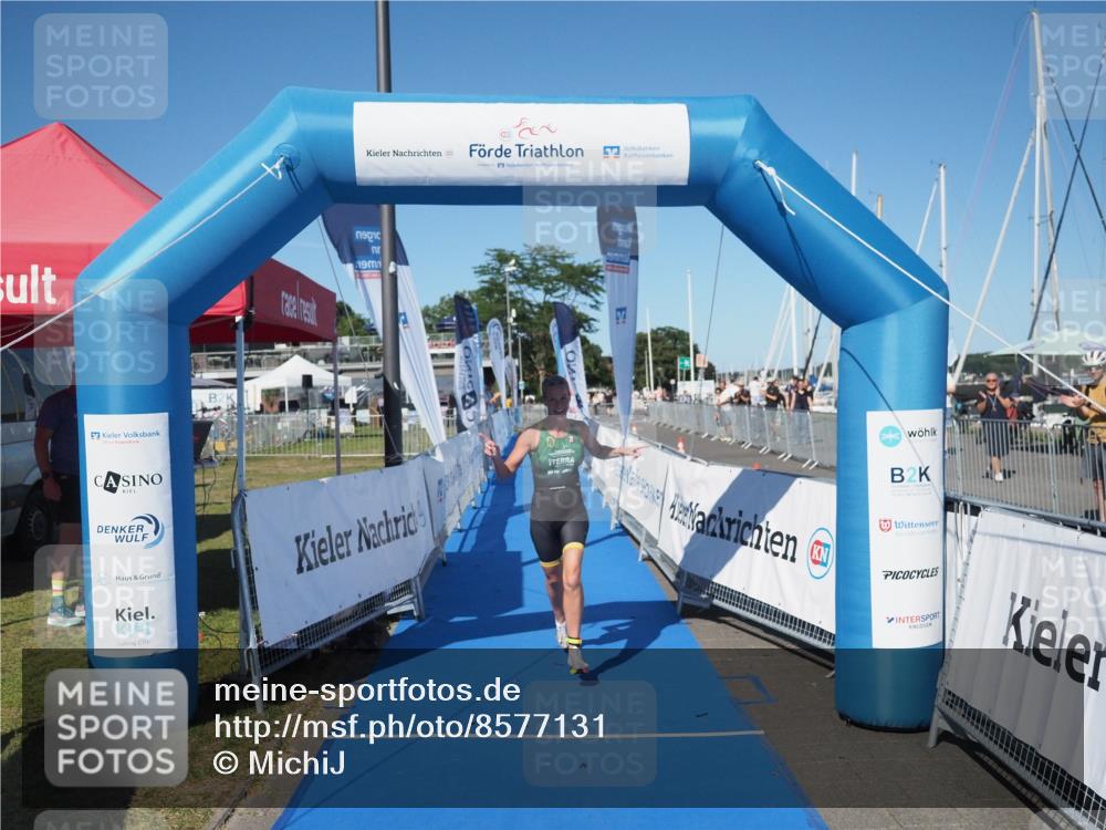 17.08.2025 - KN Förde Triathlon 2025 MichiJ http://msf.ph/oto/8577131 17.08.2025 16:02:37 Laufen 33 meine-sportfotos.de