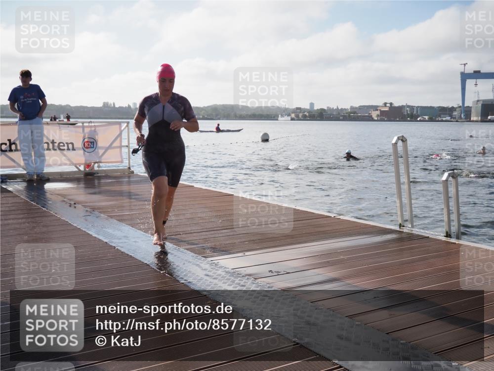 17.08.2025 - KN Förde Triathlon 2025 KatJ http://msf.ph/oto/8577132 17.08.2025 09:16:14 Schwimmen 156, 164, 137, 156, 162, 164 meine-sportfotos.de