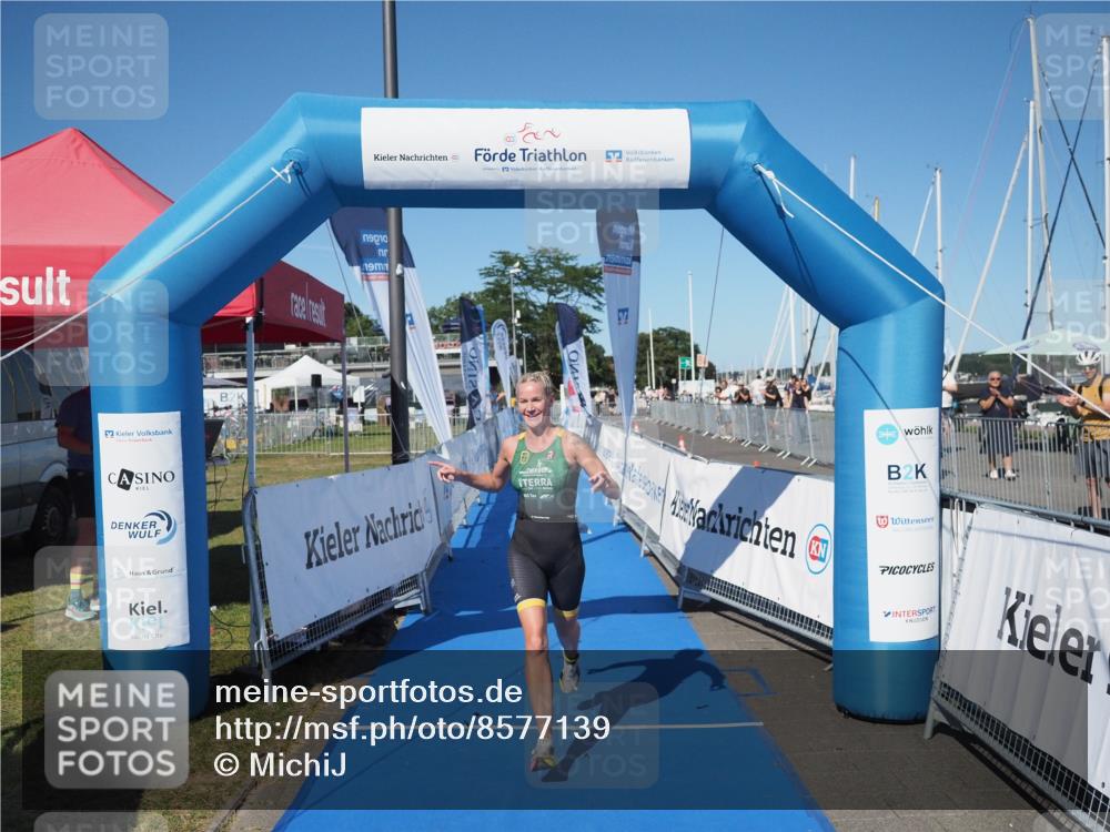 17.08.2025 - KN Förde Triathlon 2025 MichiJ http://msf.ph/oto/8577139 17.08.2025 16:02:37 Laufen 33 meine-sportfotos.de