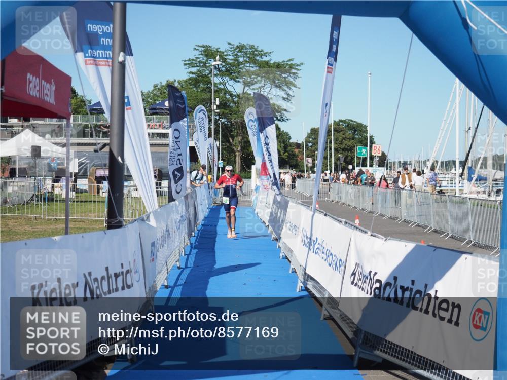 17.08.2025 - KN Förde Triathlon 2025 MichiJ http://msf.ph/oto/8577169 17.08.2025 16:04:56 Laufen 31 meine-sportfotos.de