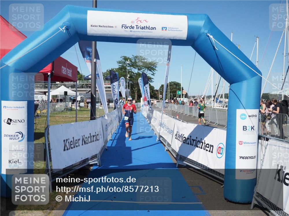 17.08.2025 - KN Förde Triathlon 2025 MichiJ http://msf.ph/oto/8577213 17.08.2025 16:04:59 Laufen 31 meine-sportfotos.de