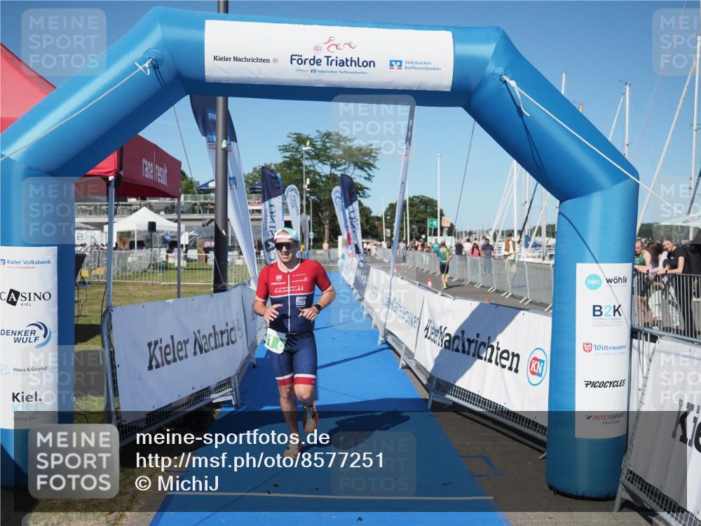 17.08.2025 - KN Förde Triathlon 2025 MichiJ http://msf.ph/oto/8577251 17.08.2025 16:05:01 Laufen 31 meine-sportfotos.de