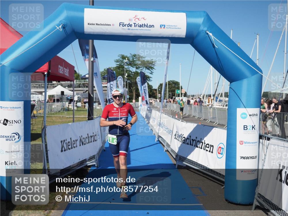 17.08.2025 - KN Förde Triathlon 2025 MichiJ http://msf.ph/oto/8577254 17.08.2025 16:05:01 Laufen 31 meine-sportfotos.de