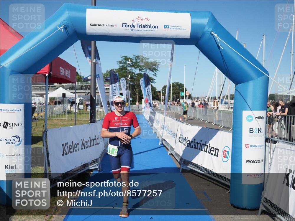 17.08.2025 - KN Förde Triathlon 2025 MichiJ http://msf.ph/oto/8577257 17.08.2025 16:05:01 Laufen 31 meine-sportfotos.de