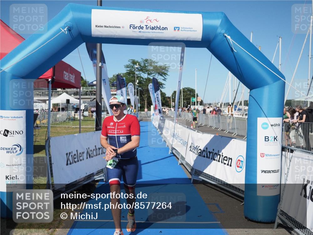 17.08.2025 - KN Förde Triathlon 2025 MichiJ http://msf.ph/oto/8577264 17.08.2025 16:05:01 Laufen 31 meine-sportfotos.de