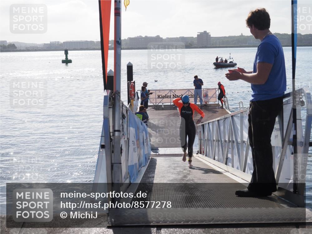 17.08.2025 - KN Förde Triathlon 2025 MichiJ http://msf.ph/oto/8577278 17.08.2025 09:13:35 Schwimmen 135, 148, 198, 138, 148, 151 meine-sportfotos.de