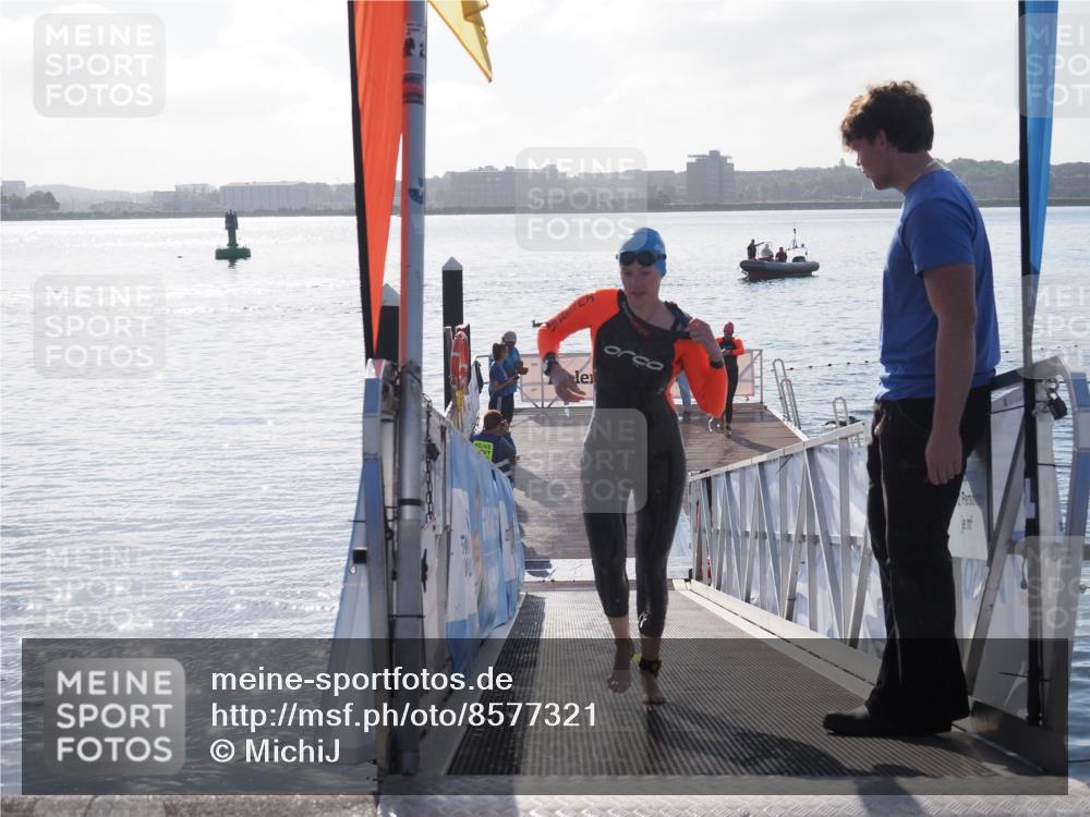 17.08.2025 - KN Förde Triathlon 2025 MichiJ http://msf.ph/oto/8577321 17.08.2025 09:13:37 Schwimmen 135, 148, 198, 138, 148, 151 meine-sportfotos.de