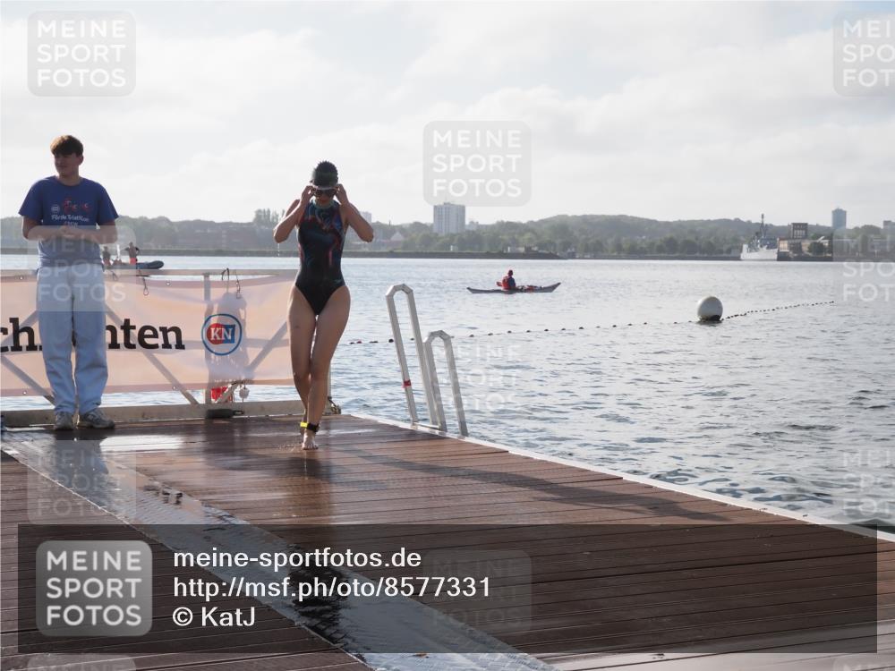 17.08.2025 - KN Förde Triathlon 2025 KatJ http://msf.ph/oto/8577331 17.08.2025 09:16:41 Schwimmen 144, 172, 176, 144, 160, 172, 176 meine-sportfotos.de