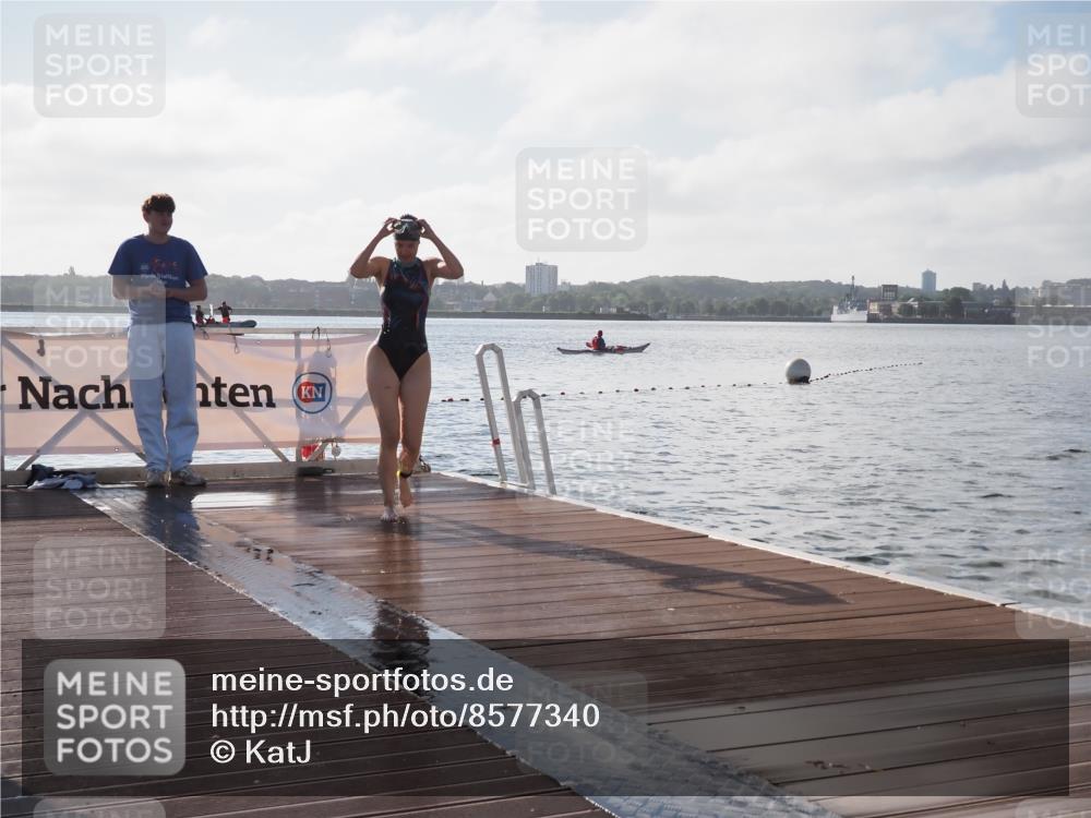 17.08.2025 - KN Förde Triathlon 2025 KatJ http://msf.ph/oto/8577340 17.08.2025 09:16:41 Schwimmen 144, 172, 176, 144, 160, 172, 176 meine-sportfotos.de