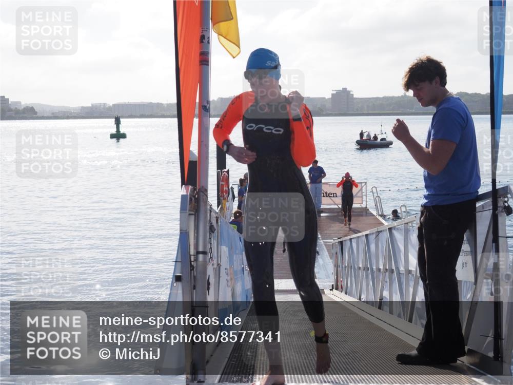 17.08.2025 - KN Förde Triathlon 2025 MichiJ http://msf.ph/oto/8577341 17.08.2025 09:13:37 Schwimmen 135, 148, 198, 138, 148, 151 meine-sportfotos.de