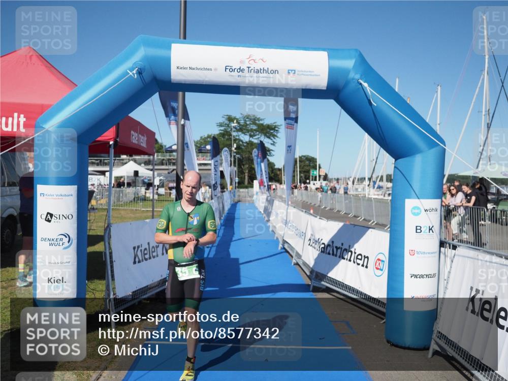 17.08.2025 - KN Förde Triathlon 2025 MichiJ http://msf.ph/oto/8577342 17.08.2025 16:05:17 Laufen 35 meine-sportfotos.de