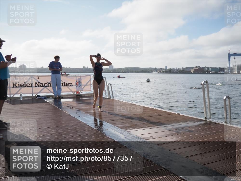 17.08.2025 - KN Förde Triathlon 2025 KatJ http://msf.ph/oto/8577357 17.08.2025 09:16:42 Schwimmen 144, 172, 176, 144, 160, 172, 176 meine-sportfotos.de