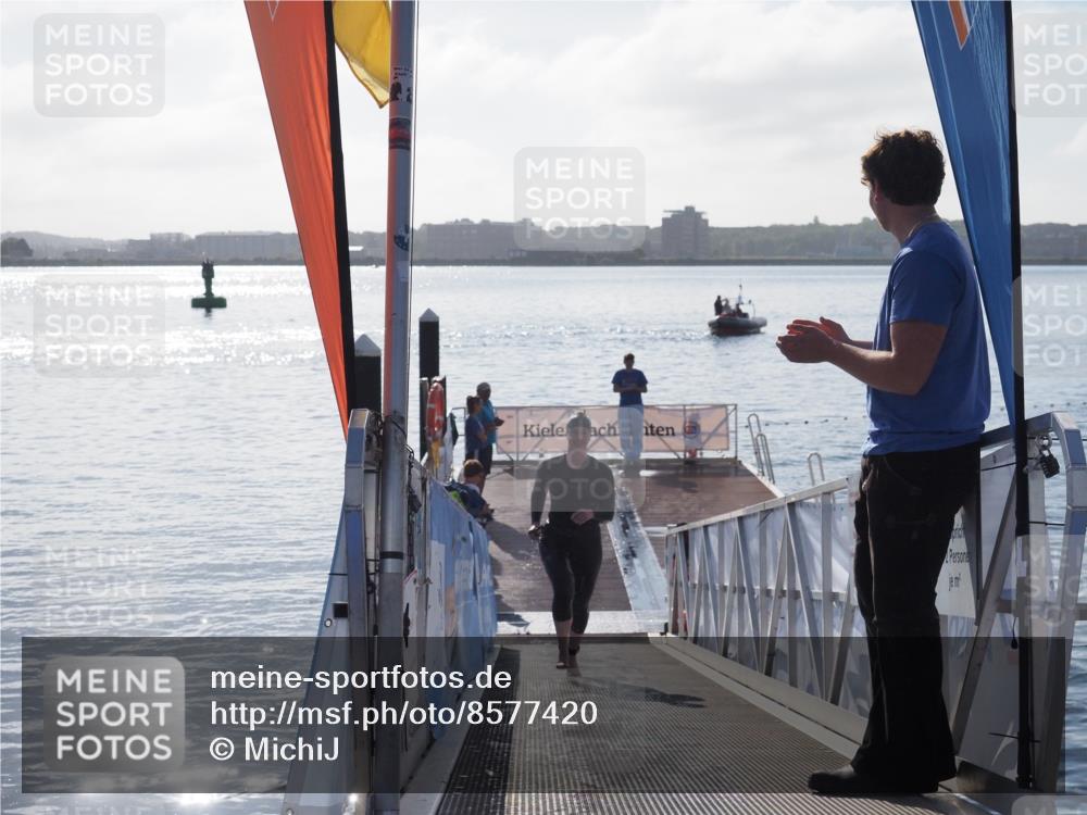 17.08.2025 - KN Förde Triathlon 2025 MichiJ http://msf.ph/oto/8577420 17.08.2025 09:13:50 Schwimmen 138, 151, 151 meine-sportfotos.de