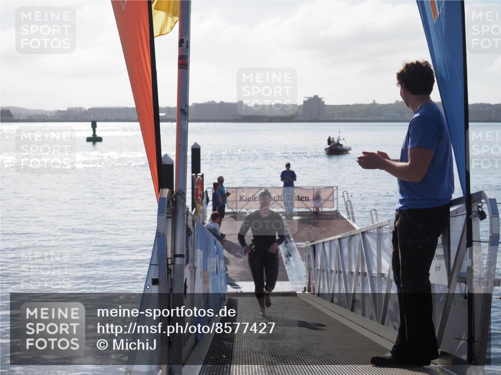 17.08.2025 - KN Förde Triathlon 2025 MichiJ http://msf.ph/oto/8577427 17.08.2025 09:13:50 Schwimmen 138, 151, 151 meine-sportfotos.de
