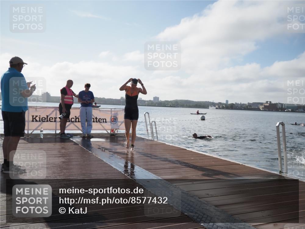 17.08.2025 - KN Förde Triathlon 2025 KatJ http://msf.ph/oto/8577432 17.08.2025 09:17:04 Schwimmen 158, 169, 204, 158 meine-sportfotos.de