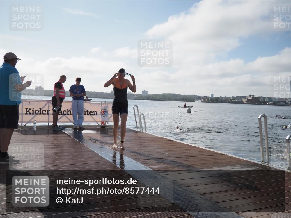 17.08.2025 - KN Förde Triathlon 2025 KatJ http://msf.ph/oto/8577444 17.08.2025 09:17:04 Schwimmen 158, 169, 204, 158 meine-sportfotos.de