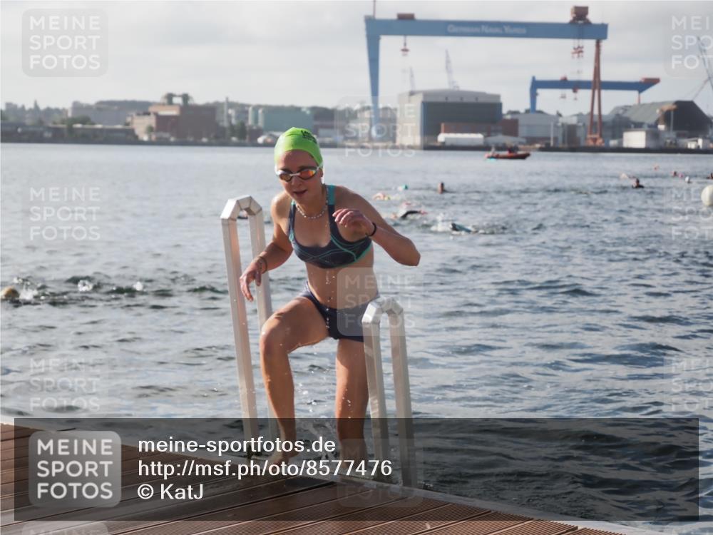 17.08.2025 - KN Förde Triathlon 2025 KatJ http://msf.ph/oto/8577476 17.08.2025 09:17:11 Schwimmen 158, 169, 204, 158, 169, 204 meine-sportfotos.de