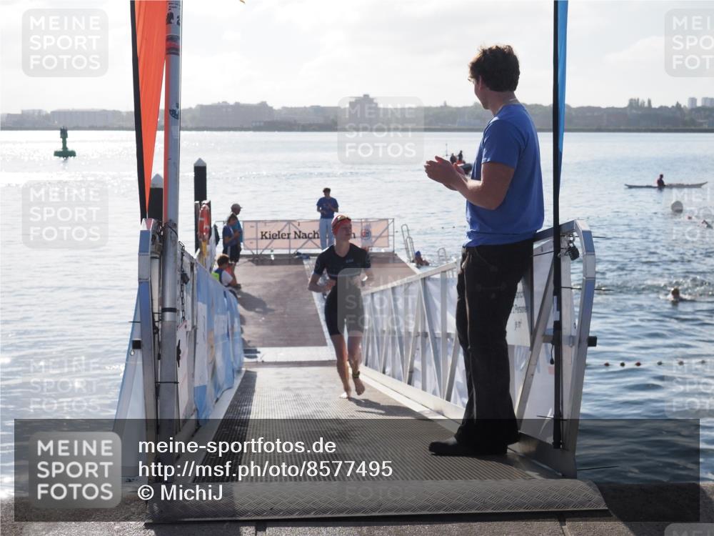 17.08.2025 - KN Förde Triathlon 2025 MichiJ http://msf.ph/oto/8577495 17.08.2025 09:14:37 Schwimmen 140, 128, 139, 140, 155 meine-sportfotos.de