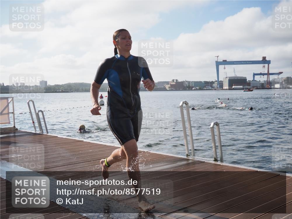 17.08.2025 - KN Förde Triathlon 2025 KatJ http://msf.ph/oto/8577519 17.08.2025 09:17:15 Schwimmen 169, 204, 158, 169, 204 meine-sportfotos.de