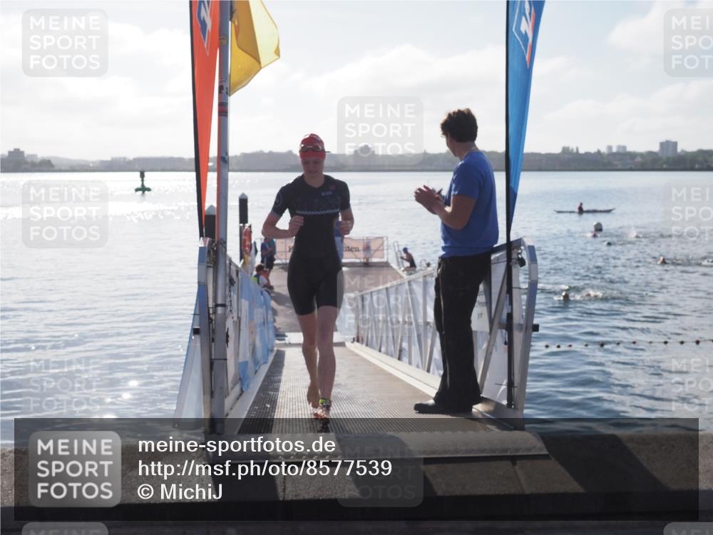 17.08.2025 - KN Förde Triathlon 2025 MichiJ http://msf.ph/oto/8577539 17.08.2025 09:14:39 Schwimmen 140, 128, 139, 140, 150, 155 meine-sportfotos.de