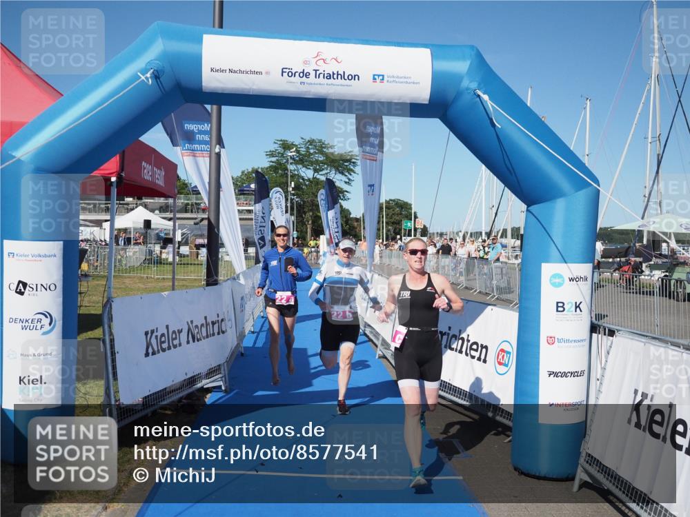 17.08.2025 - KN Förde Triathlon 2025 MichiJ http://msf.ph/oto/8577541 17.08.2025 16:11:27 Laufen 18, 22 meine-sportfotos.de