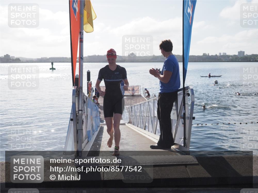 17.08.2025 - KN Förde Triathlon 2025 MichiJ http://msf.ph/oto/8577542 17.08.2025 09:14:39 Schwimmen 140, 128, 139, 140, 150, 155 meine-sportfotos.de