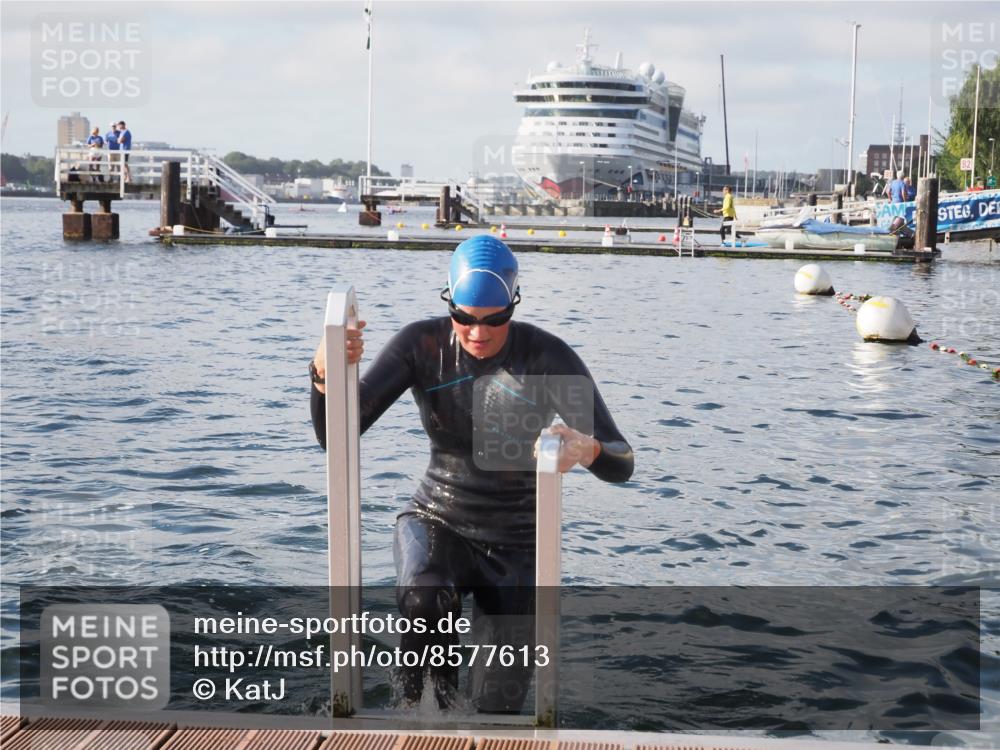 17.08.2025 - KN Förde Triathlon 2025 KatJ http://msf.ph/oto/8577613 17.08.2025 09:17:29 Schwimmen 177, 181, 177, 181 meine-sportfotos.de
