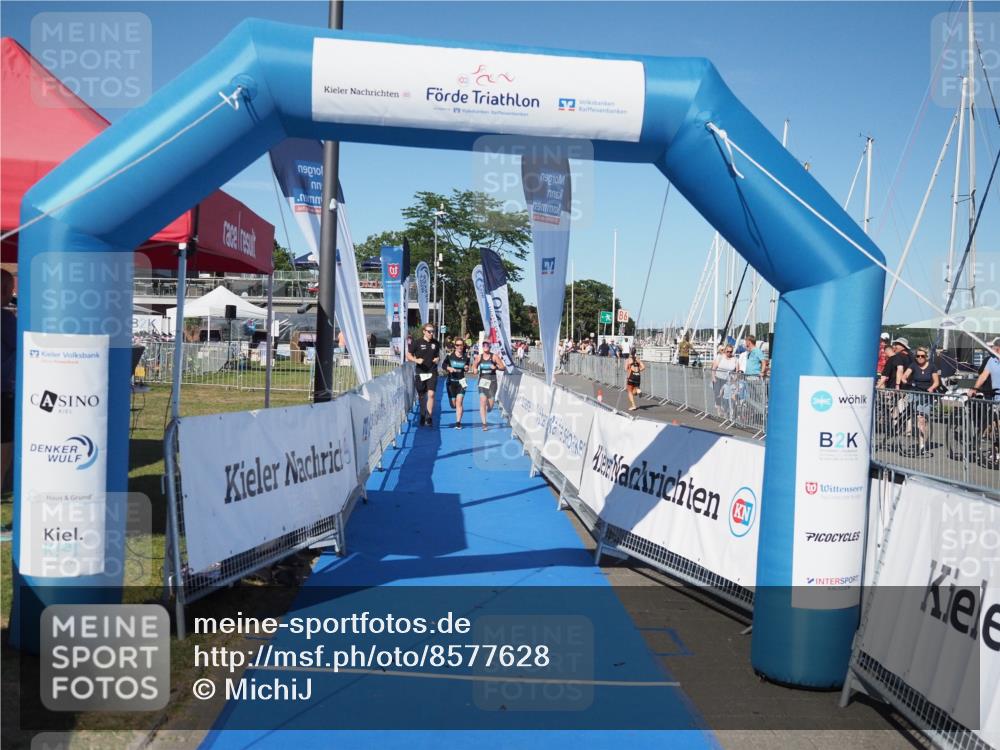 17.08.2025 - KN Förde Triathlon 2025 MichiJ http://msf.ph/oto/8577628 17.08.2025 16:12:07 Laufen 32 meine-sportfotos.de