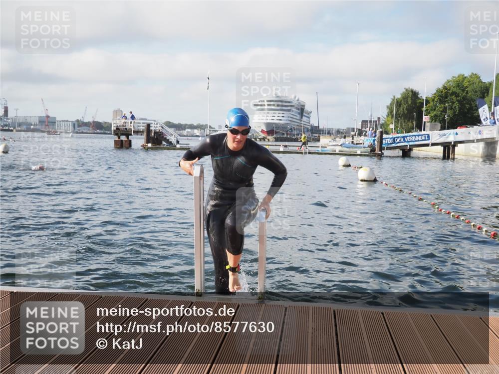 17.08.2025 - KN Förde Triathlon 2025 KatJ http://msf.ph/oto/8577630 17.08.2025 09:17:30 Schwimmen 177, 181, 177, 181 meine-sportfotos.de