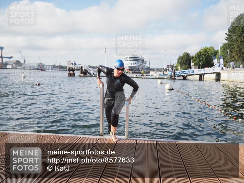 17.08.2025 - KN Förde Triathlon 2025 KatJ http://msf.ph/oto/8577633 17.08.2025 09:17:30 Schwimmen 177, 181, 177, 181 meine-sportfotos.de