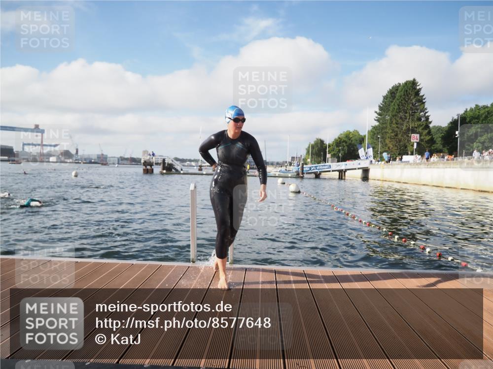 17.08.2025 - KN Förde Triathlon 2025 KatJ http://msf.ph/oto/8577648 17.08.2025 09:17:31 Schwimmen 177, 181, 177, 181 meine-sportfotos.de
