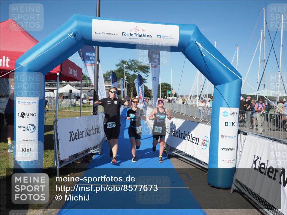 17.08.2025 - KN Förde Triathlon 2025 MichiJ http://msf.ph/oto/8577673 17.08.2025 16:12:10 Laufen 32 meine-sportfotos.de