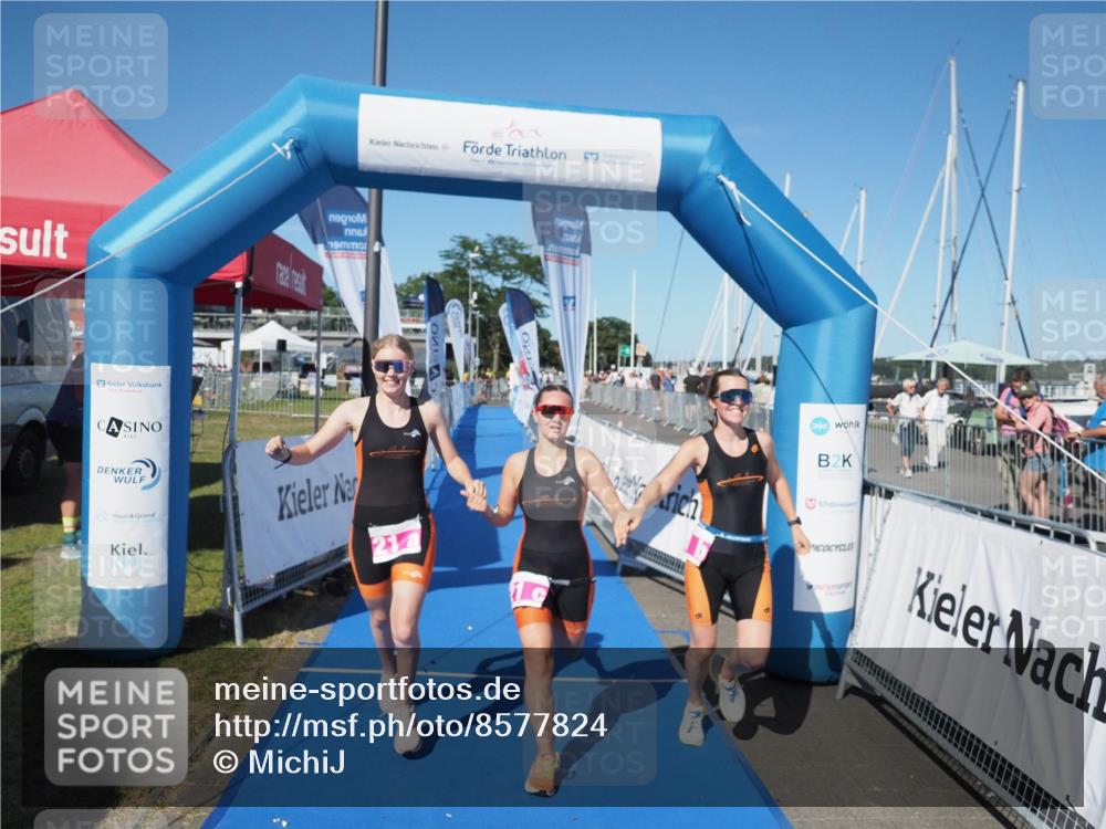 17.08.2025 - KN Förde Triathlon 2025 MichiJ http://msf.ph/oto/8577824 17.08.2025 16:12:23 Laufen 21 meine-sportfotos.de