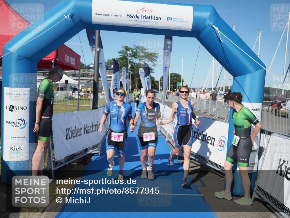 17.08.2025 - KN Förde Triathlon 2025 MichiJ http://msf.ph/oto/8577945 17.08.2025 16:12:45 Laufen 23, 30 meine-sportfotos.de