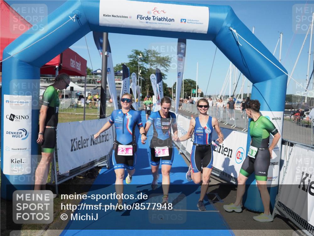 17.08.2025 - KN Förde Triathlon 2025 MichiJ http://msf.ph/oto/8577948 17.08.2025 16:12:45 Laufen 23, 30 meine-sportfotos.de
